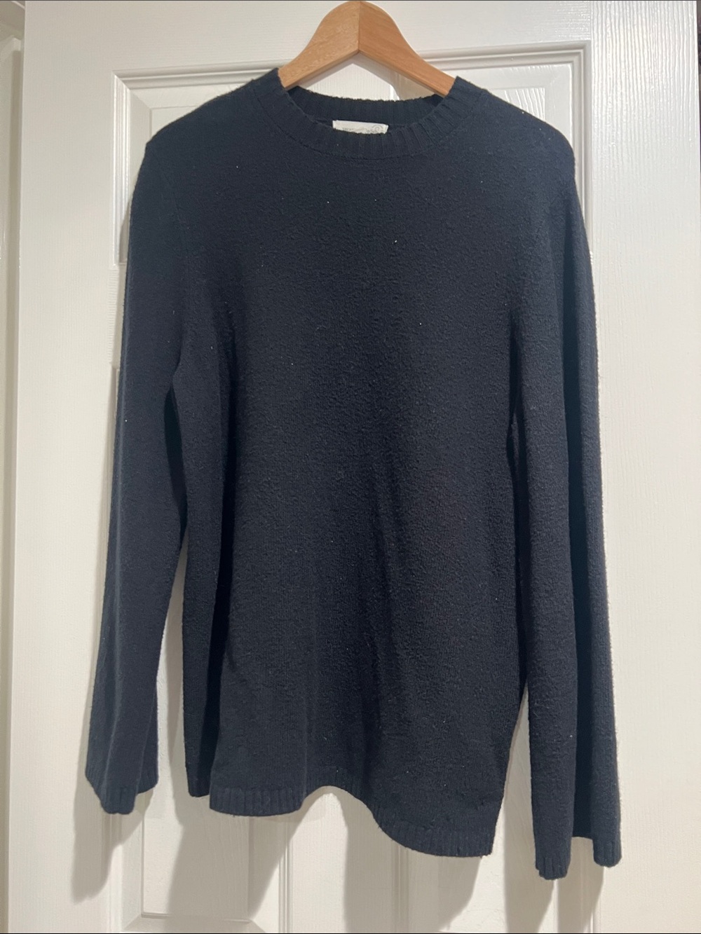 Treasure & Bond Women's Black Crewneck Sweater